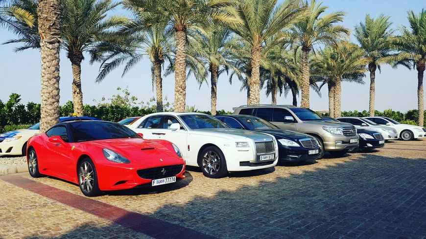 автомобили в Дубае